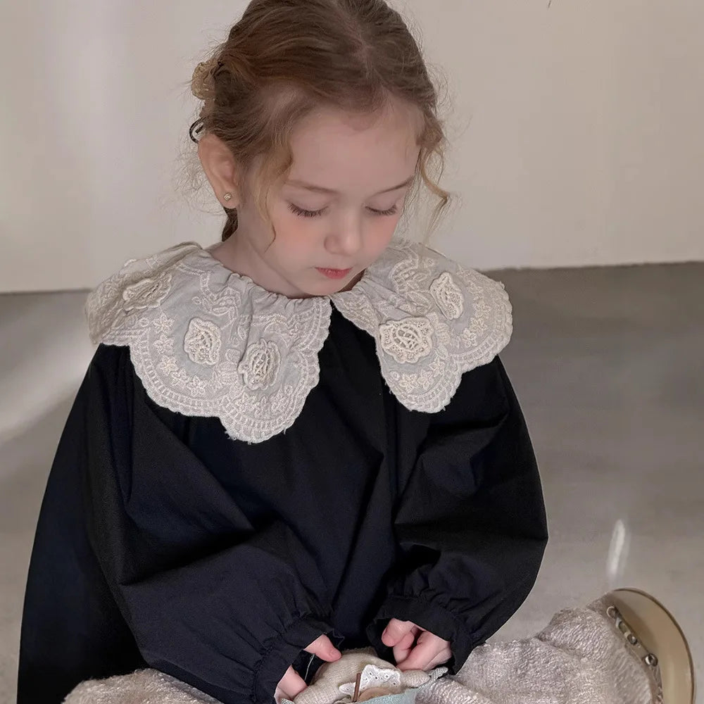 Kids Lace Collar Puff Sleeve Blouse
